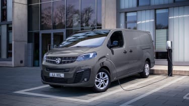 New vauxhall best sale vivaro deals